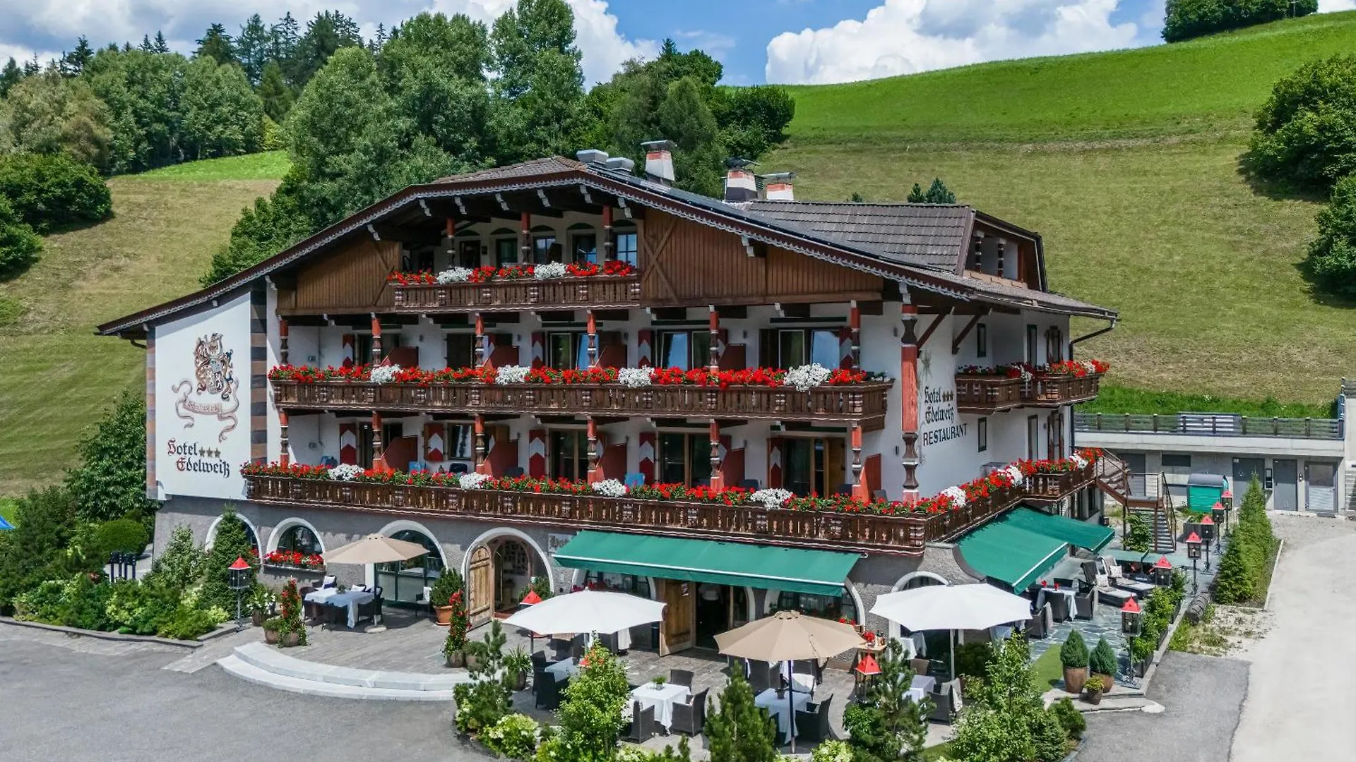 4 Resort vicino al Lago di Braies da Conoscere Prima di Prenotare